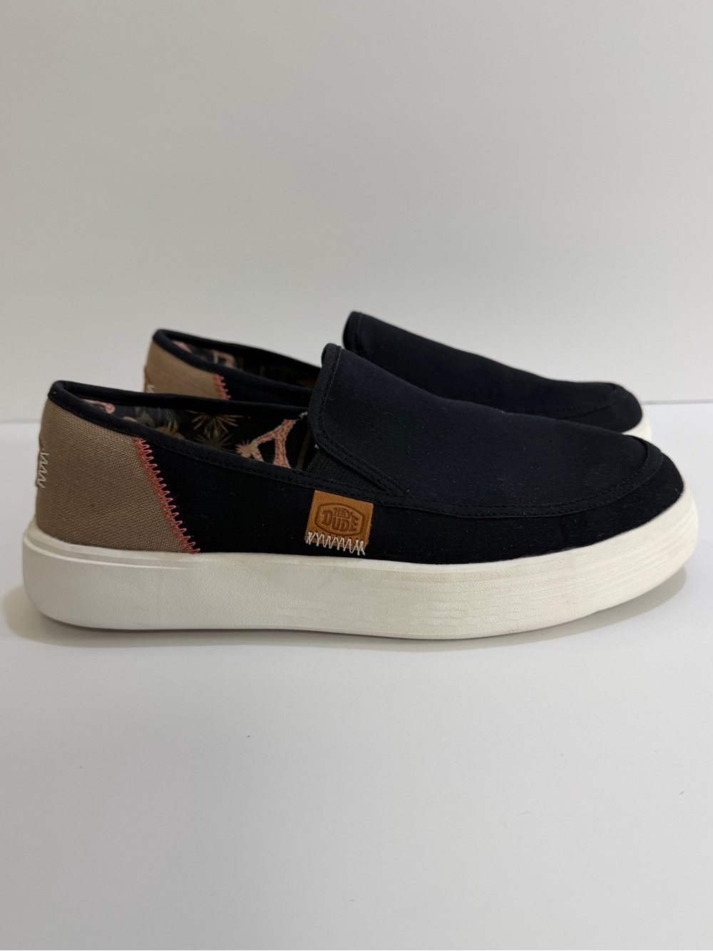 Hey Dude Sunapee W Craft Slip On Shoes Black/Tan Women’s Size 9